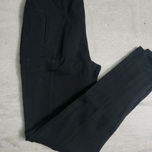 Black Straight Fit Jegging