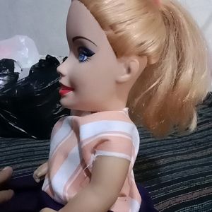 Barbi doll