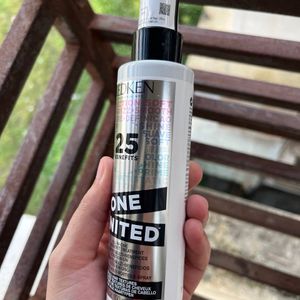 Redken One United Multi Benefit Leave-In Treatment