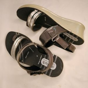 Indus Brand New Sandles