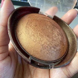 Highlighter/Bronzer/Eye shadow