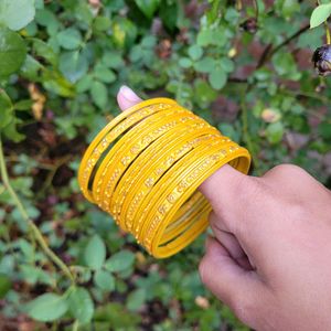 Gold Colour Bangle Set