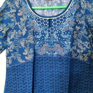 Aurelia A line Kurta Size M