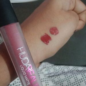 4 Different Shades Huda Beauty LiquidMatteLipstick