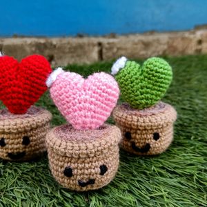 Crochet Heart Pot .