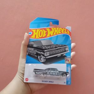 Hot Wheels Treasure Hunt