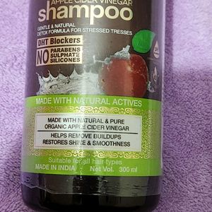 Wow skin Science Shampoo