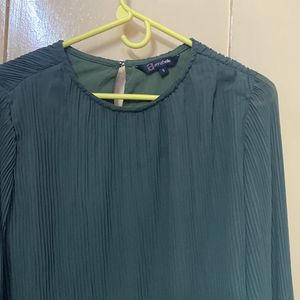 Green Crushed Fabric Top