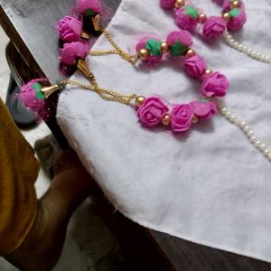 Flower 🌺 Jewellery Free Size Attach With Ring