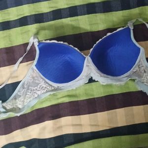 Lacy Clovia Bra With Removable Straps