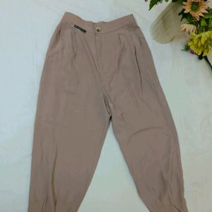 Brand New Joggers Shaped Pant 30 Off On Shipping