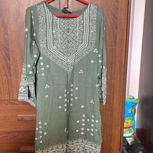 Olive Green Kurta With Mirror Work