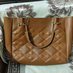 Women Handbags In Good Condition