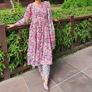 Pink Kurta Set With Dupatta