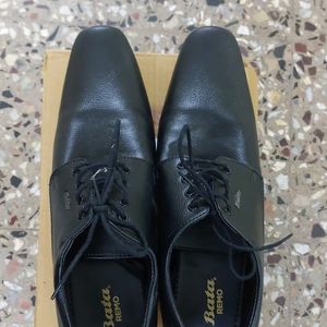 Mint condition black formal shoes from Bata.