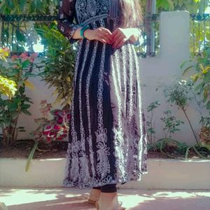 Women's Chikankari Kurti