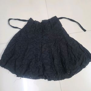 Knee Lenght Designed Black Skirt