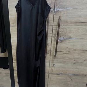 Slit One Piece