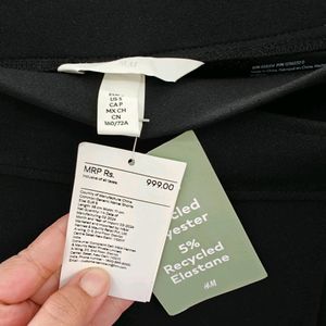 H&M Skorts With tag