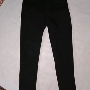 Black Skinny Jeans