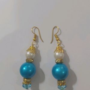 Blue Color 💙 Pearl Lightweight  Earrings