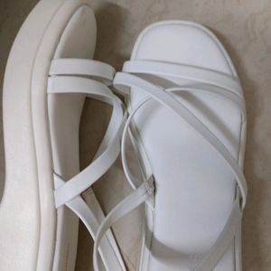 New Zudio White Wedges