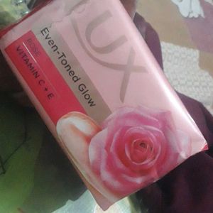 LUX Even-Toned Glow ROSE Vitamin C+D