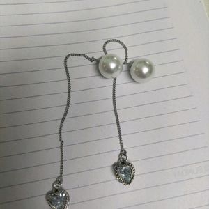 Sui-Dhaga Earrings