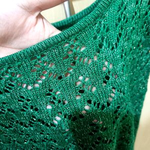 Bold Knitted Green Top With Round Neck