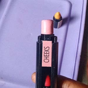 3 In 1 Eyeshadow Lipstick Blush