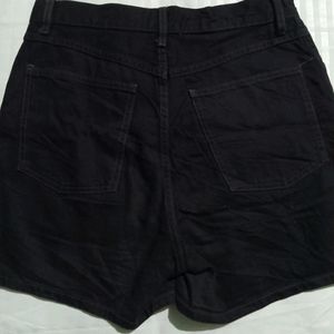 UNIQLO Women Shorts