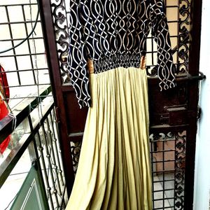 Elegant Black and Gold Long Gown