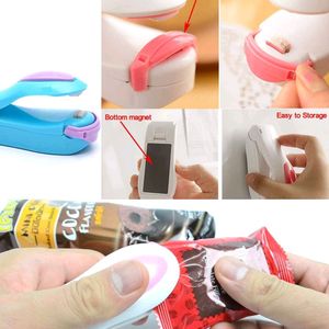 HAND HELD SEALER (MINI SEALING MACHINE)