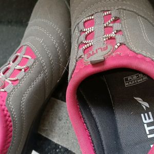 Flite Shoes - Grey And Pink Colour