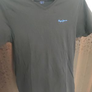 Pepe Jeans Black Tshirt For Men - M Size