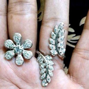 Double Finger AD Flower Leaf Ring adjustable One