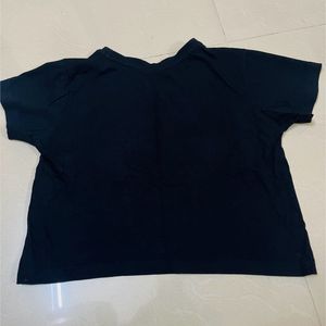 Women Casual Black Crop Tshirt