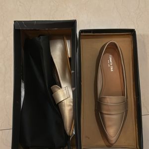 Brand New Kenneth Cole Gold Ballerinas