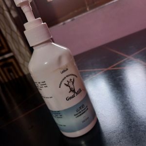 Latibule Goat Milk Skin Whitening Body Wash