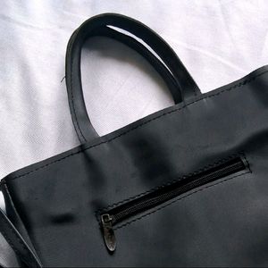 Sling/Hand bag.