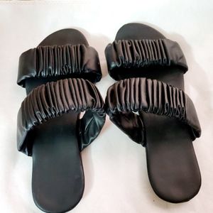 Women Black Flats