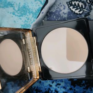 Manish Malhotra Compact Powder