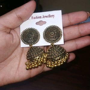 Golden Jhumka