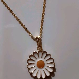 Korean Necklace For Women 🌸💫