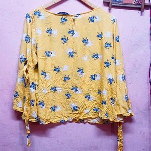 Sale📍Zink London 44size Bright Yellow Top Women's