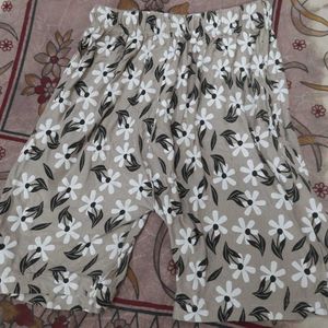 Floral Elasticated Shorts