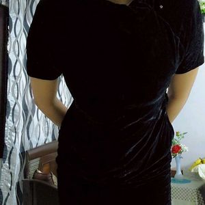 Velvet Black Cheongsam