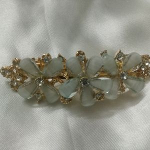 New Hair Clip With Stones