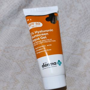 😍The Derma Co. Spf 50 PA+++ Sunscreen..😍