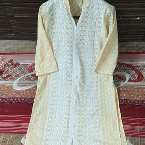 chikankari kurti